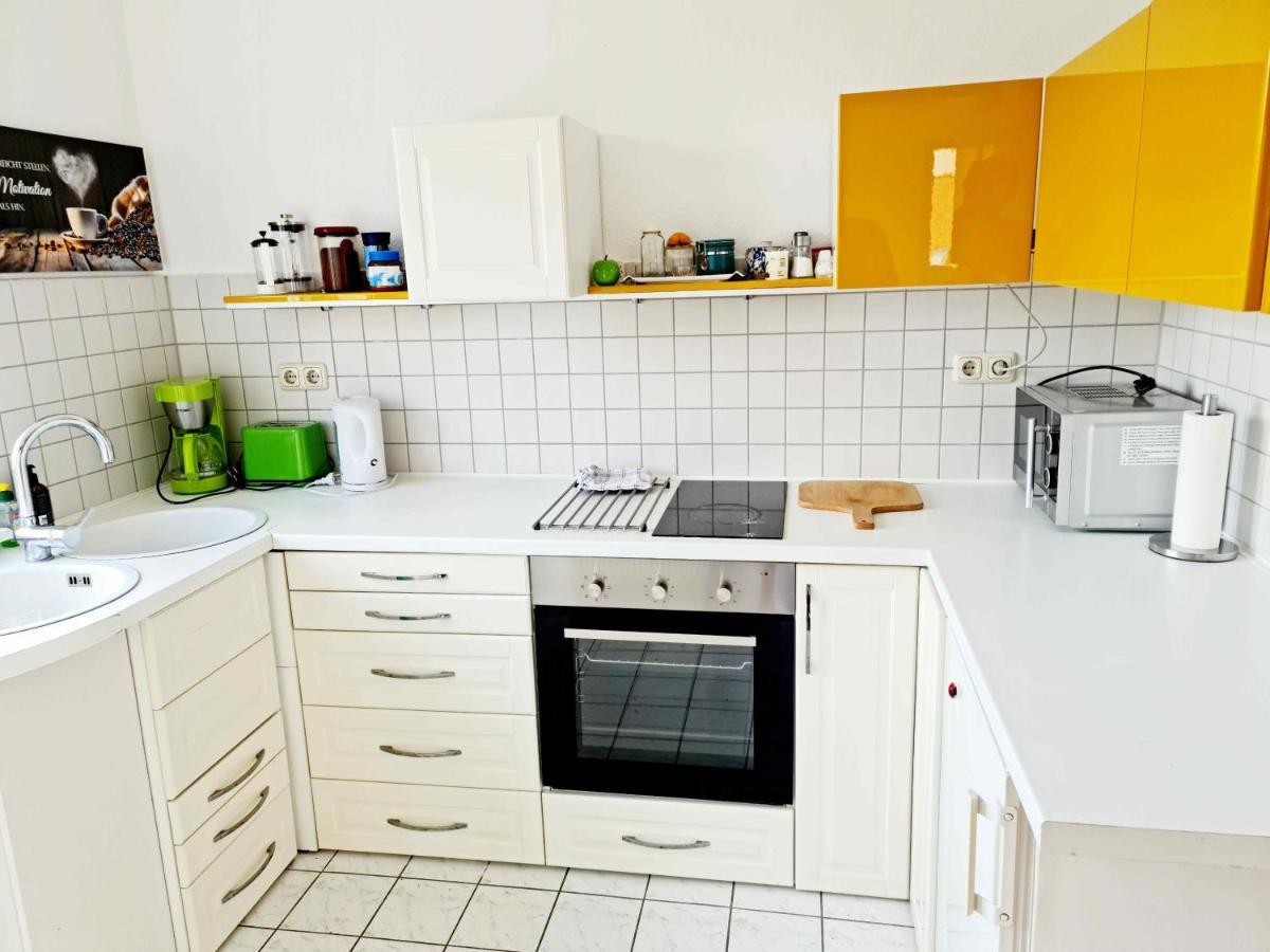 Karino Helles Apartment Ueber Den Havel-Gaerten Auf Der Dominsel Brandenburg  Exteriör bild